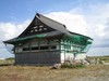 名取市閑上東禅寺(昨年に比べ囲いが出来た程度です。)